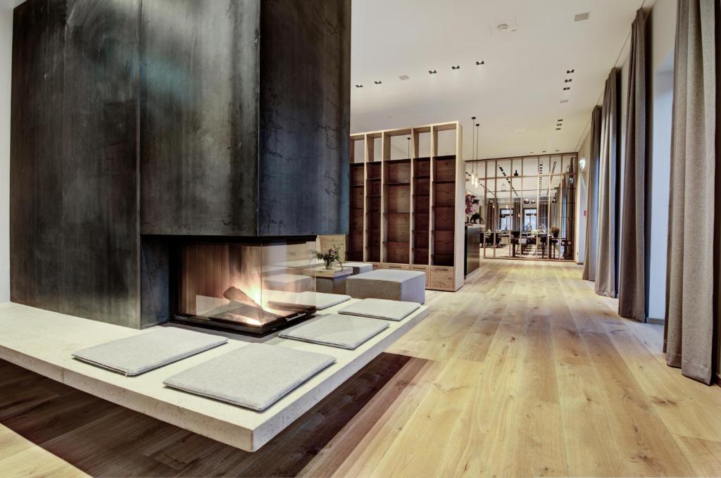 Seehotel Bellevue photo