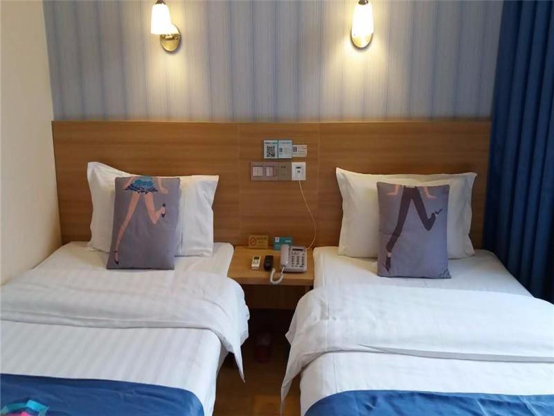 Pai Hotel Beijing Shahe Metro Station photo