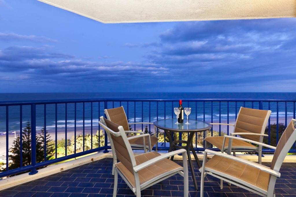 Surf Regency, Gold Coast