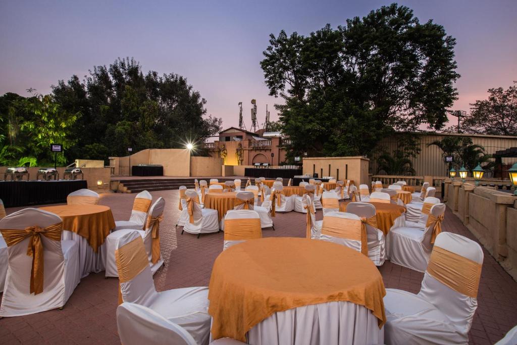 Banquet hall, Residency Club in Pune