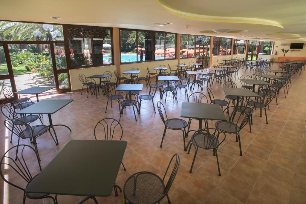 Hotel Oasis Photo 15