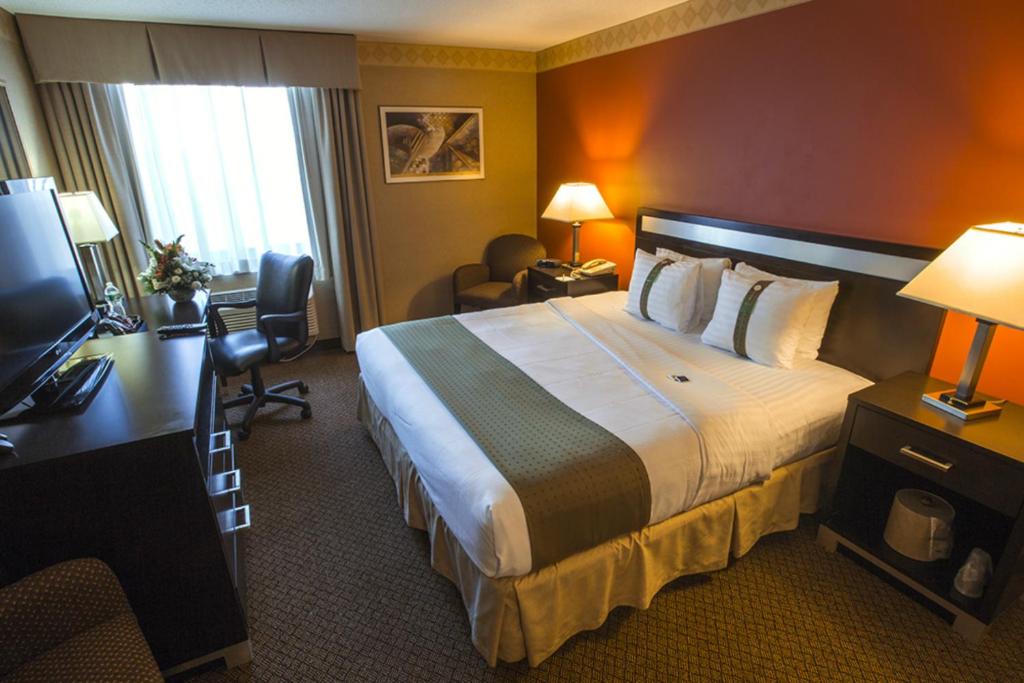 Holiday Inn LaGuardia Airport at Citifield / Flushing an IHG Hotel image 9