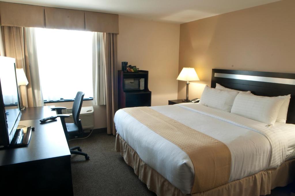 Holiday Inn LaGuardia Airport at Citifield / Flushing an IHG Hotel image 7