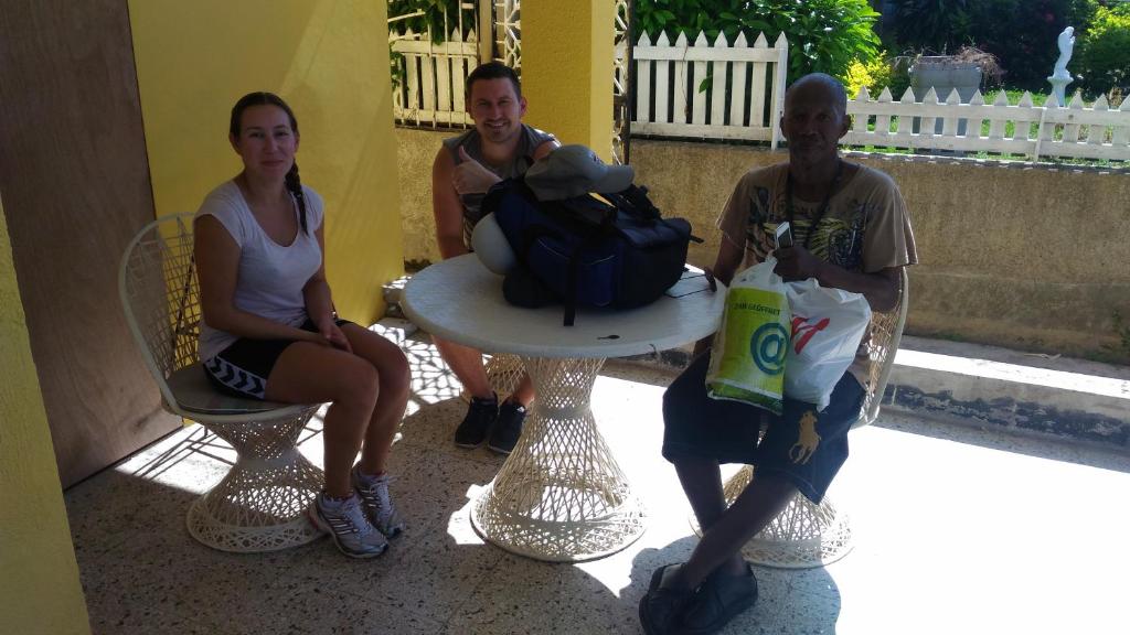 Leslies' Home — Hotel in Portmore