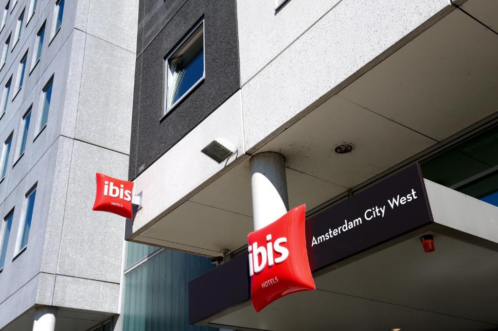 Ibis Restaurant