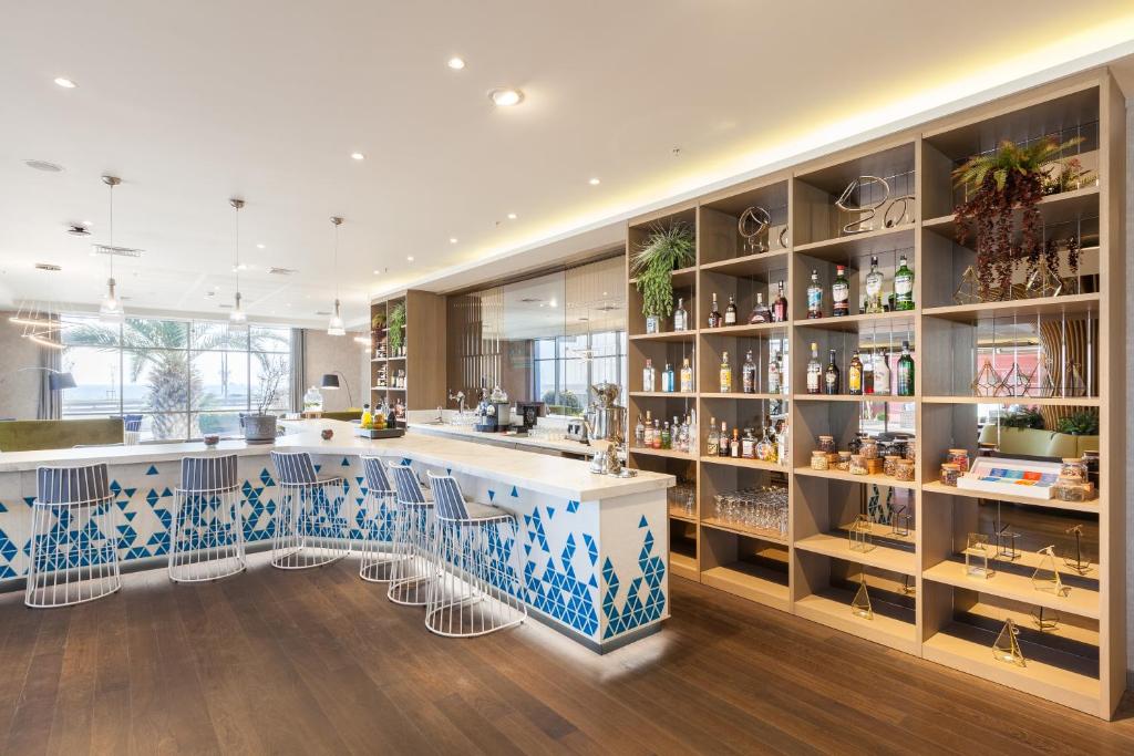 Bar/lounge