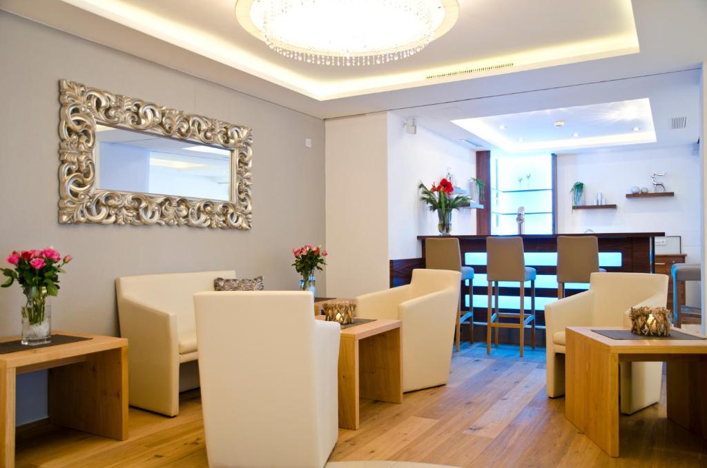 Hotel Garni Alpenland - 4