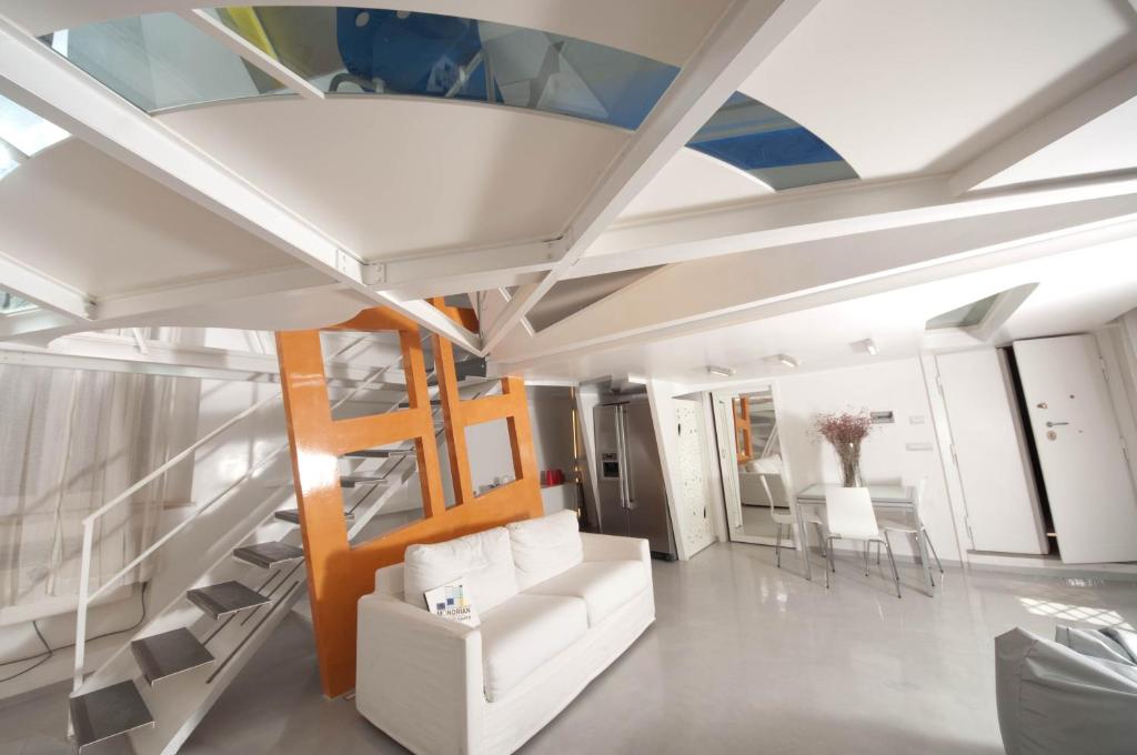 Space Home - 2
