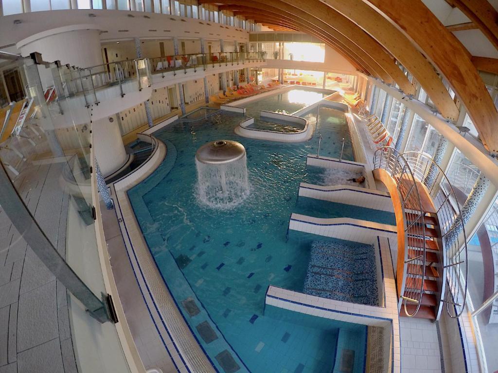 Lake and Spa Apartman — Hotel in Velence