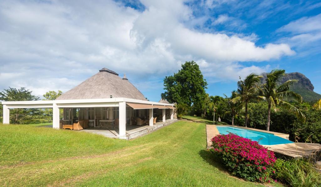 Le Petit Morne Lodge — Hotel in Mauritius Island