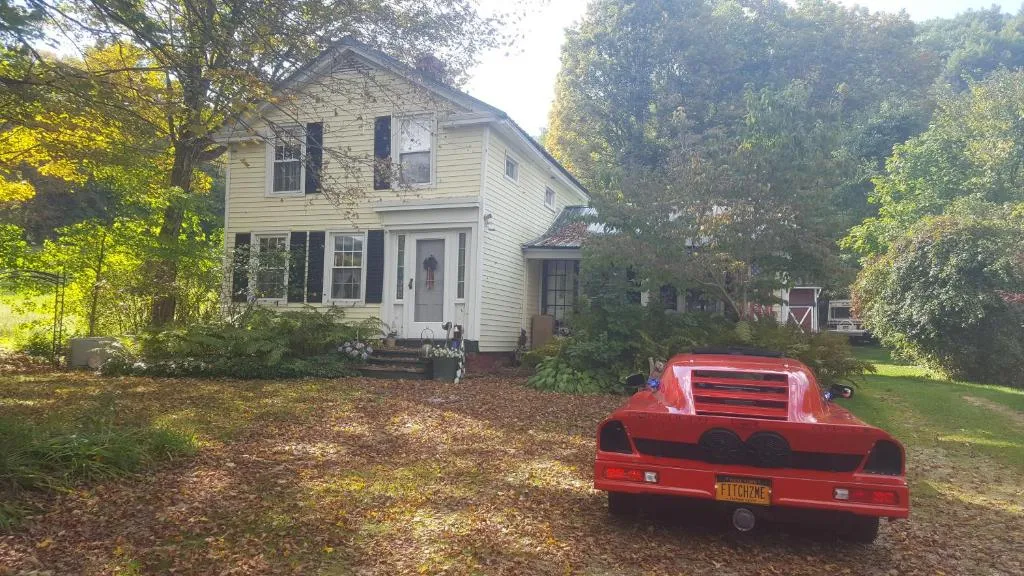 A Meadow House，位于Lakeville的酒店