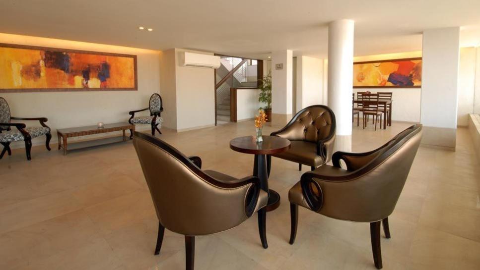 Sai Palace Budget Hotel photo