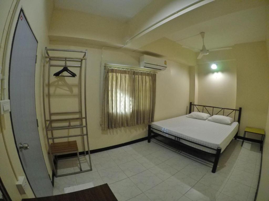 KC guest house photo