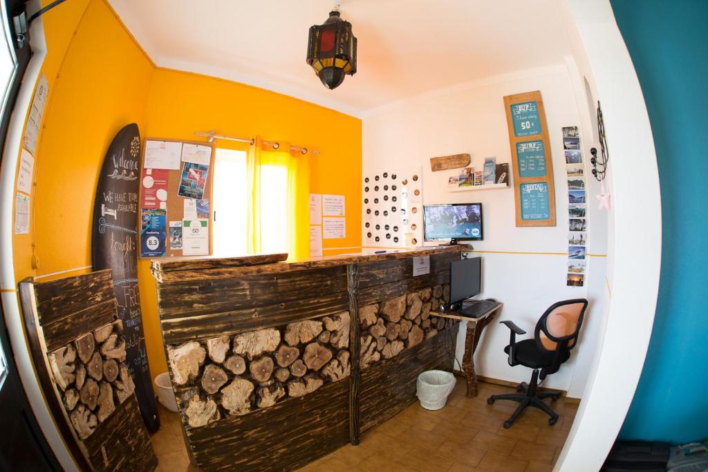 Good Feeling Hostel & Guest House photo