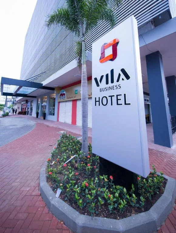 Vila Business Hotel，位于沃尔塔雷东达的酒店