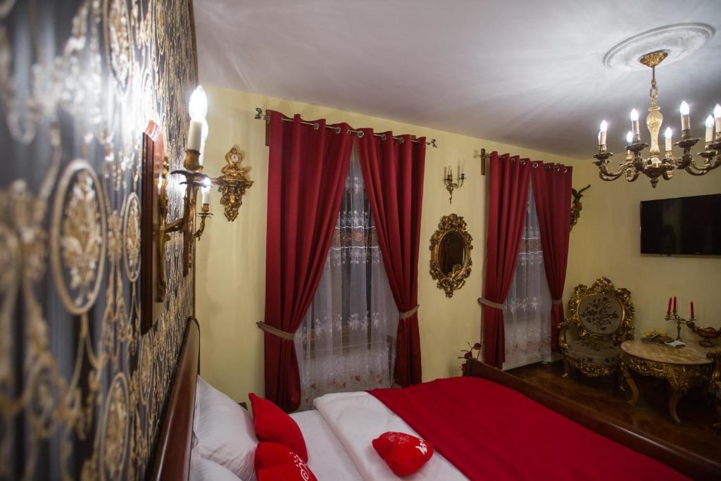 History Apartments Cetatii