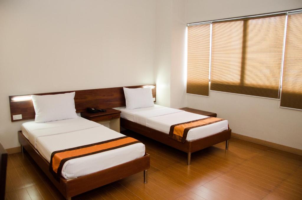 M Suites Hotel photo