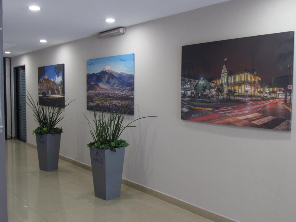 Hotel HAUS Express photo