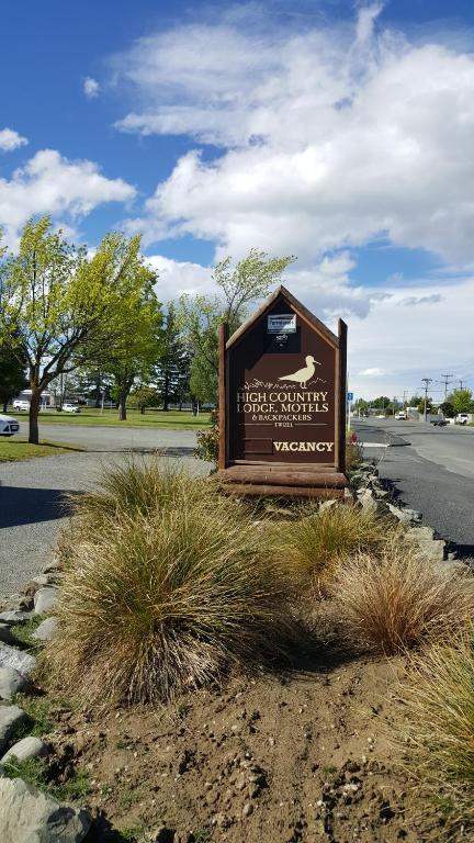 High Country Lodge, Motels & Backpackers photo
