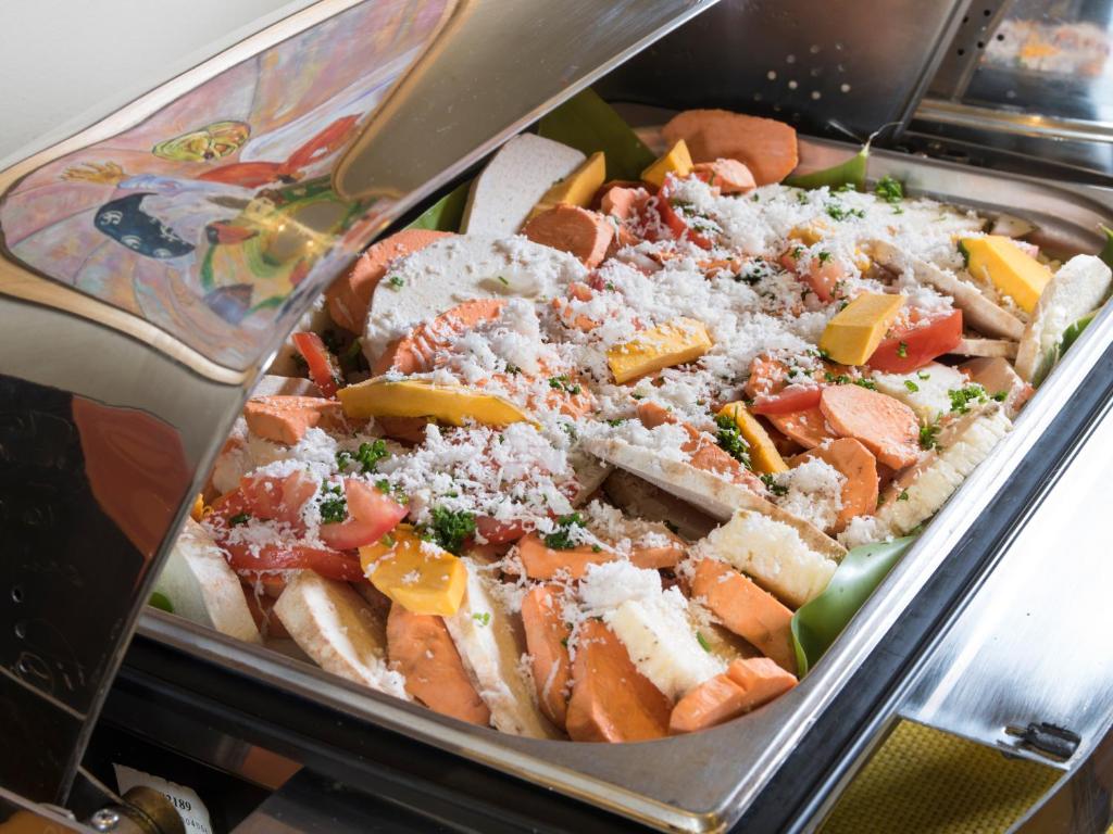 אוכל ומשקאות