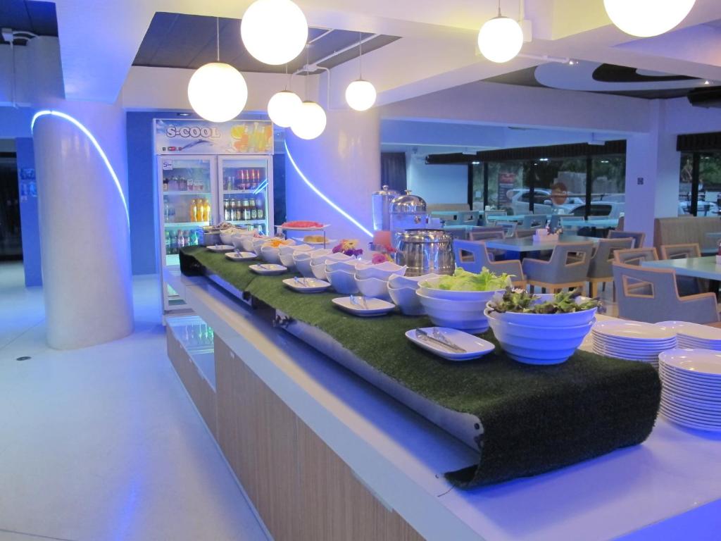 Restaurant, Suvarnabhumi Oriental Resort in Bangkok