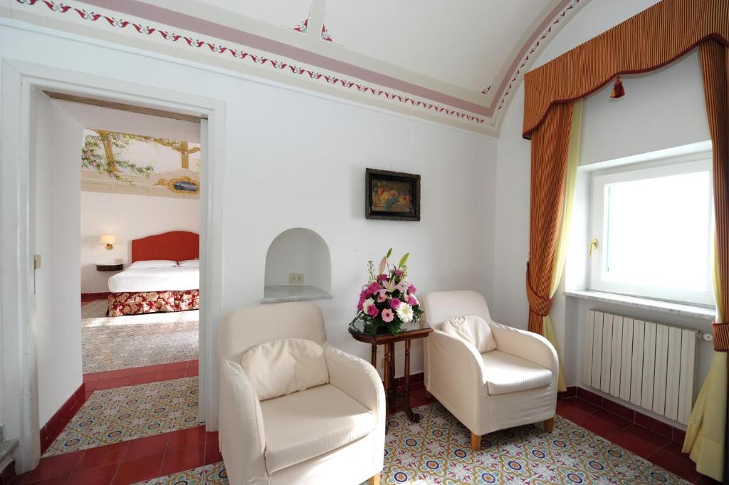 Hotel Luna Convento — Hotel rooms in Amalfi, Campania