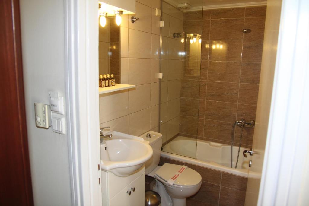 Hotel Panellinion photo