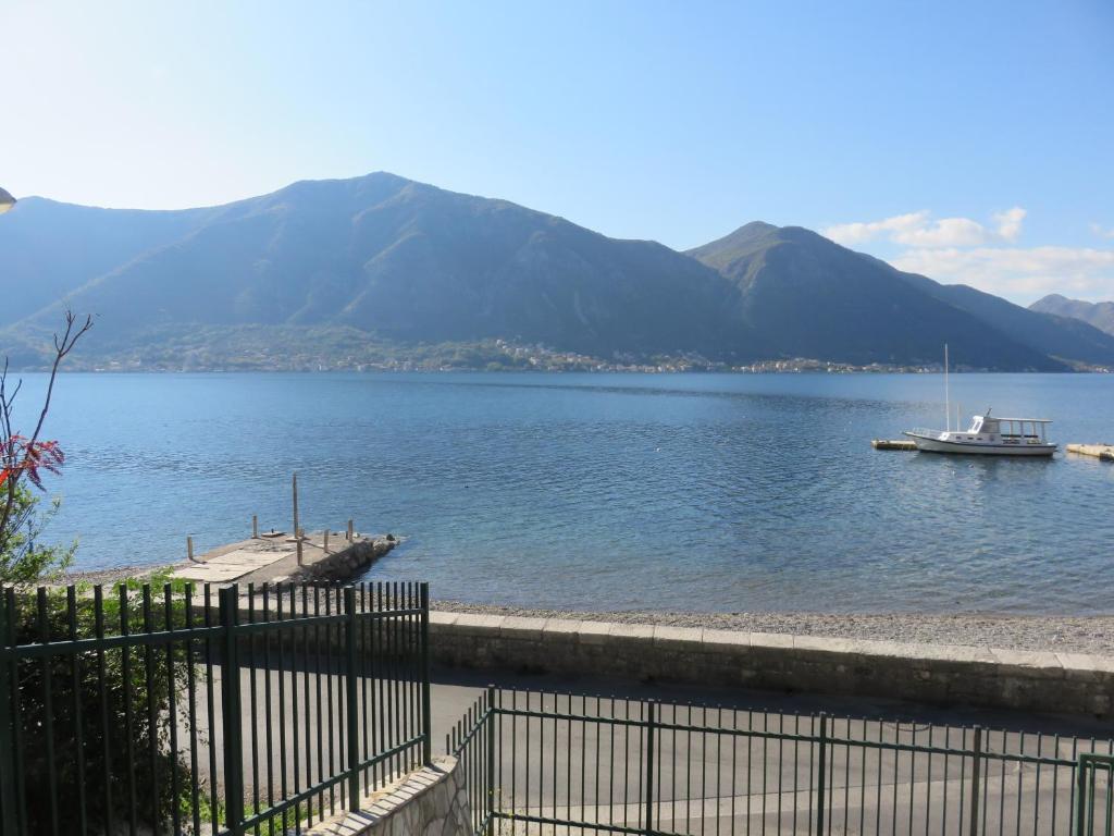 Villa Adriatic — Hotel in Kotor
