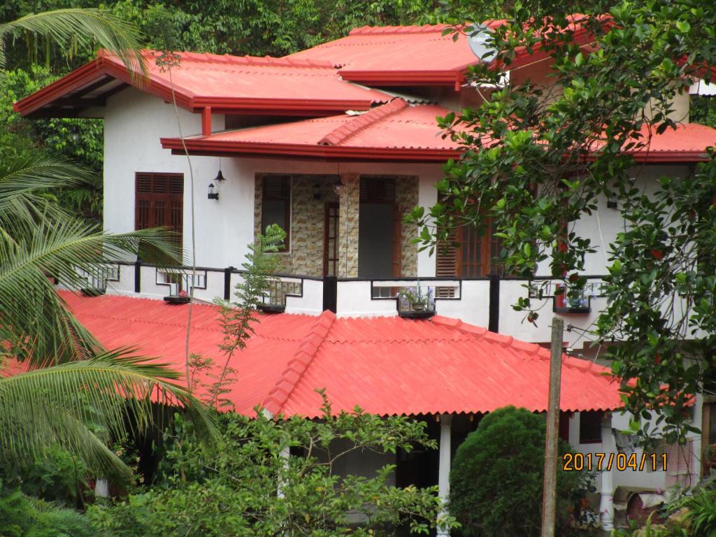 Maneesha Guest House — Hotel in Mirissa