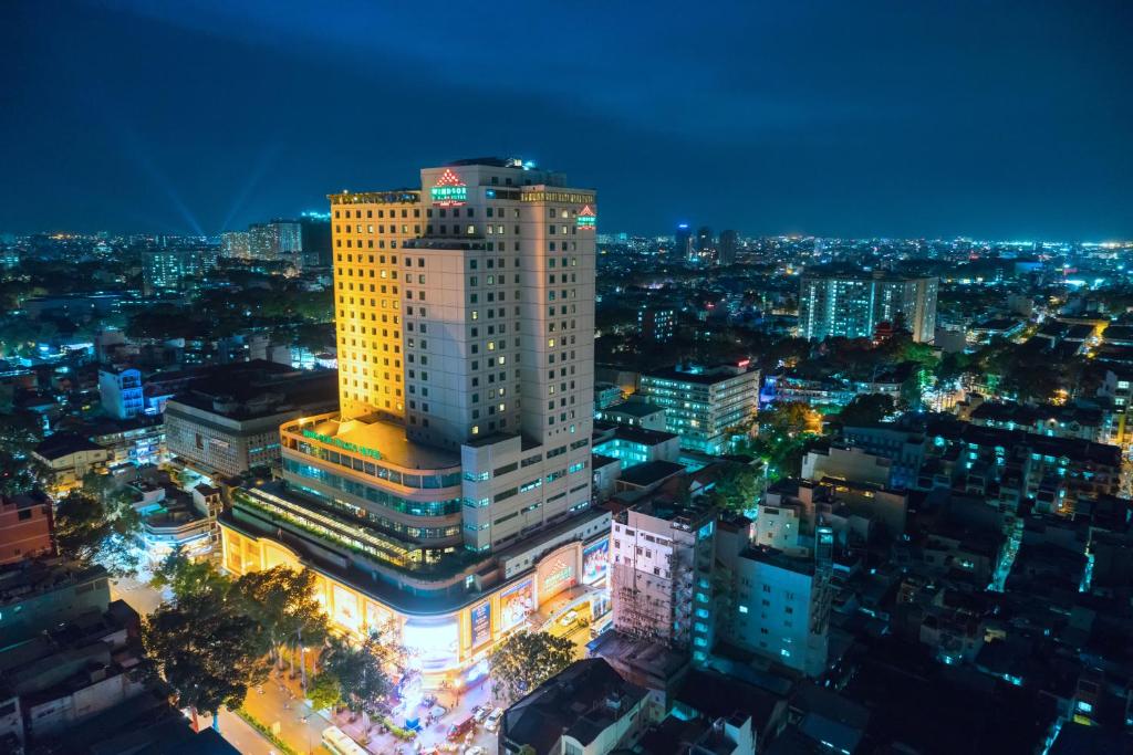 Hotel Exterior Image