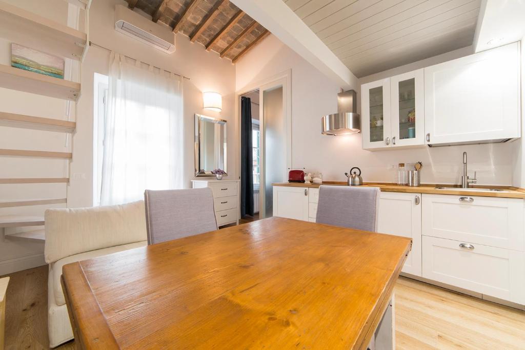 Santa Croce apartment - 5