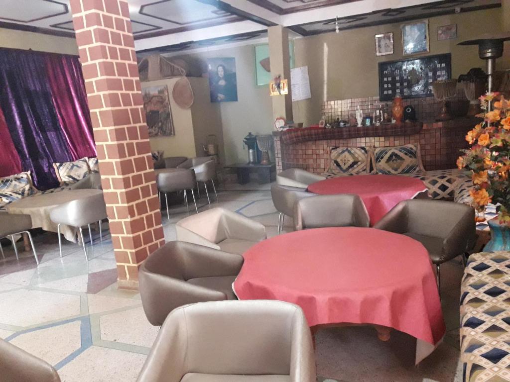 Shared lounge/TV area