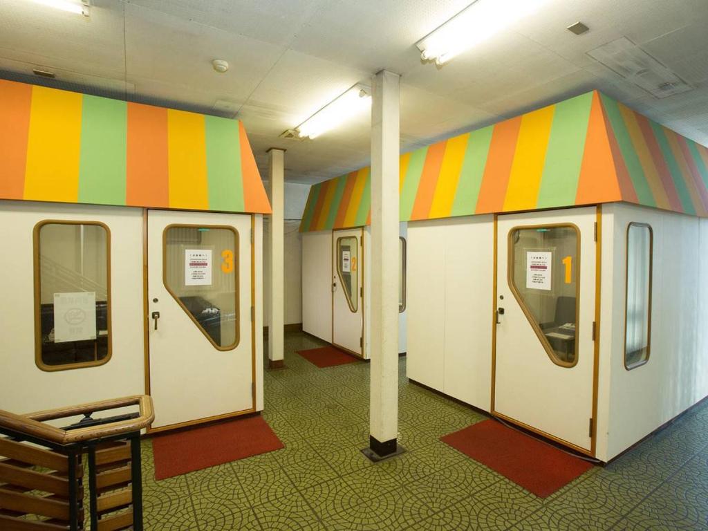 Shared lounge/TV area