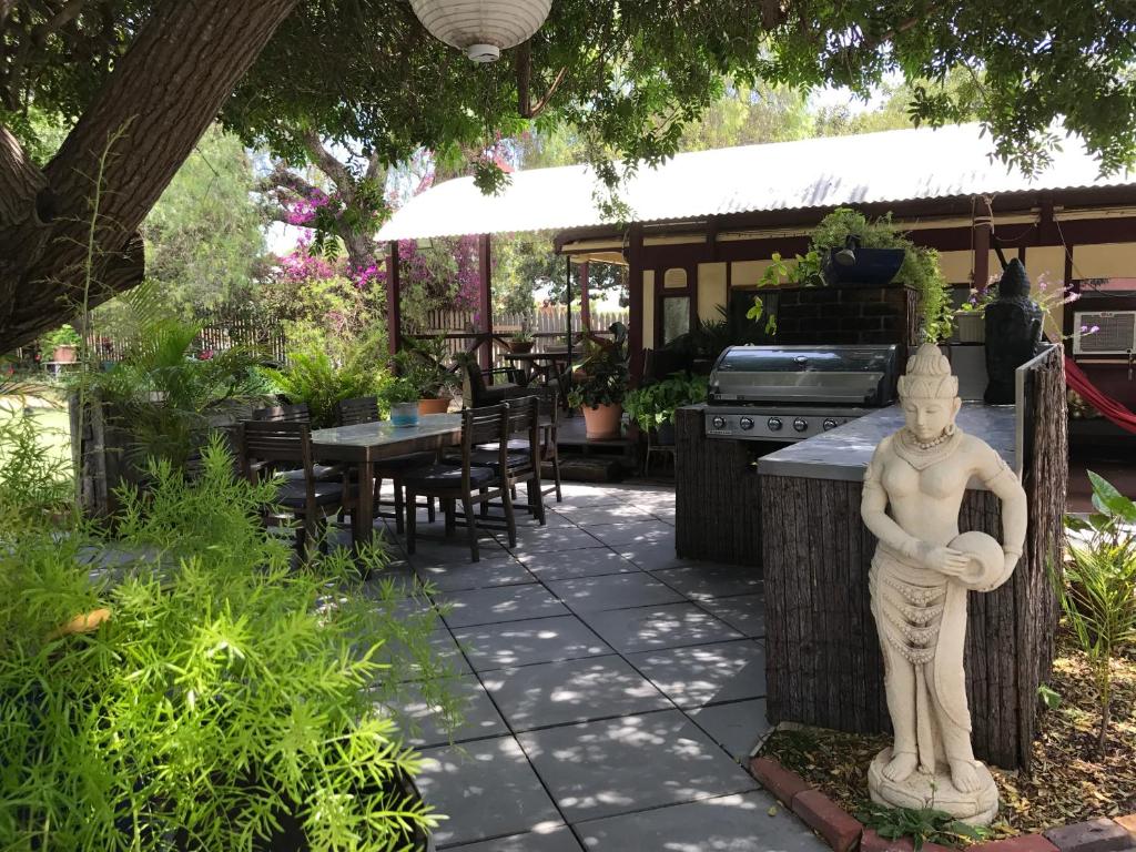 Dongara Breeze Inn photo