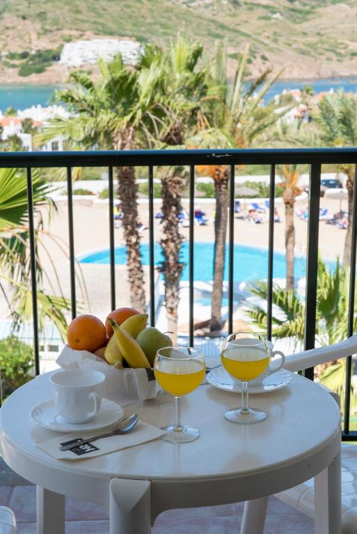TRH Tirant Playa — Hotel rooms in Fornells, Balearic Islands