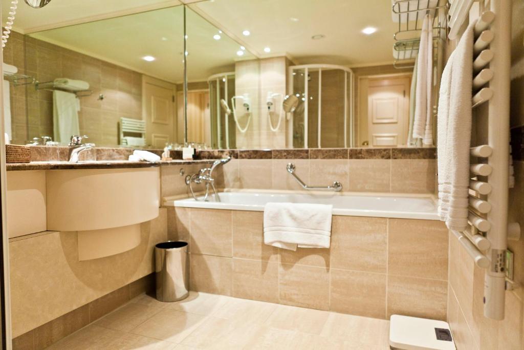Brussels Le Chatelain Boutique Hotel Additional