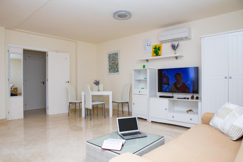 2 Bedrooms Apartment In Magnolia Golf Resort, La Caleta - 4