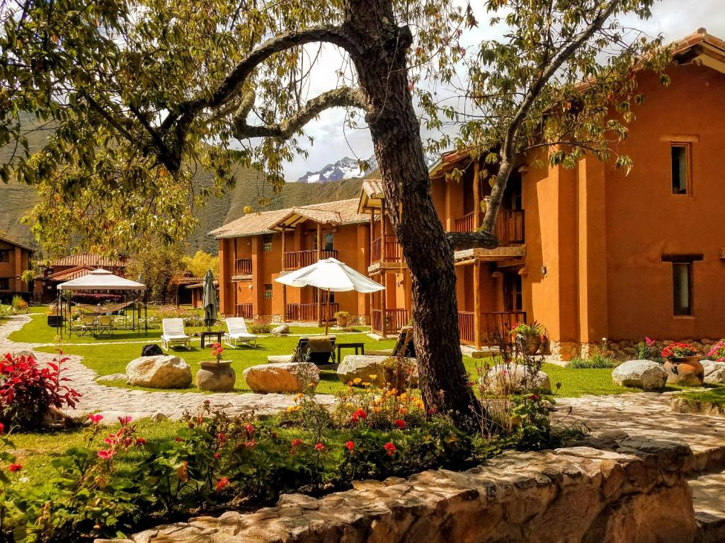 Lizzy Wasi Urubamba photo