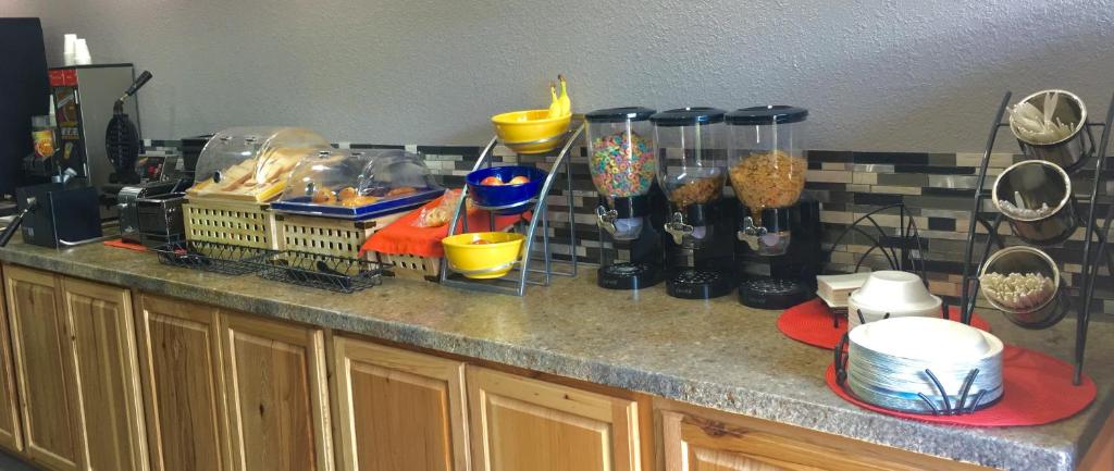 Baymont By Wyndham O'fallon St. Louis Area Photo 12