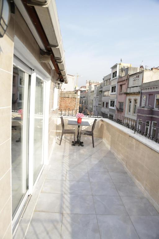 Facilities, Bayer Hotel in İstanbul