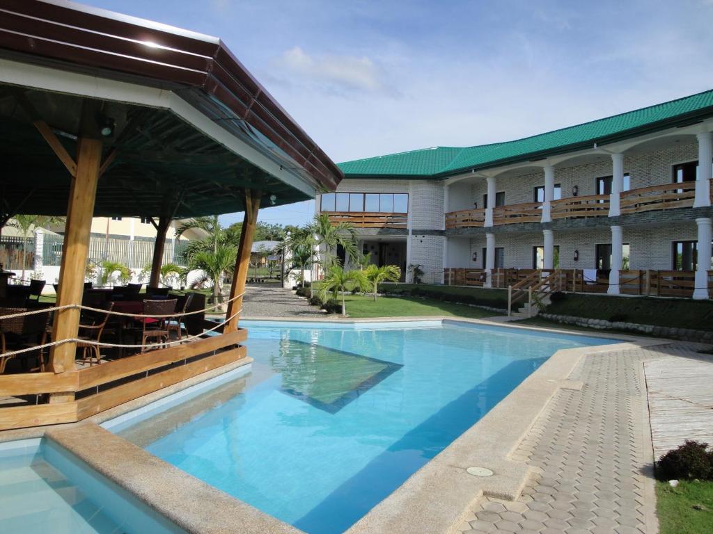 Entrance, Harmony Hotel in Bohol