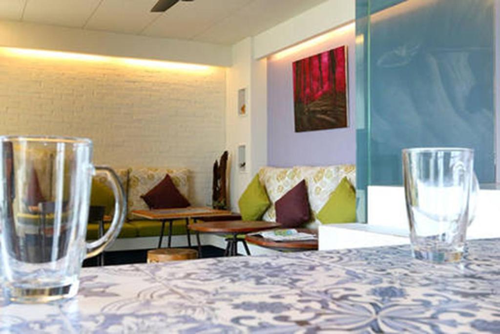 心情故事民宿  (Mood Story)