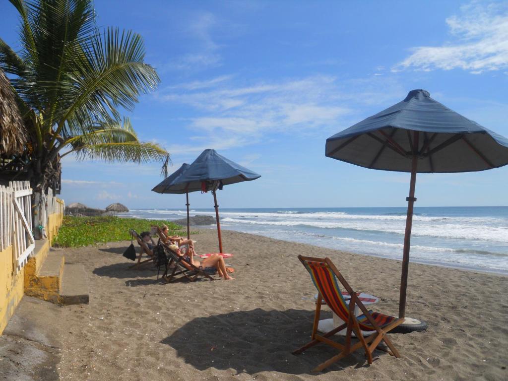Beach Hostal Oasis — Hotel in Las Penitas