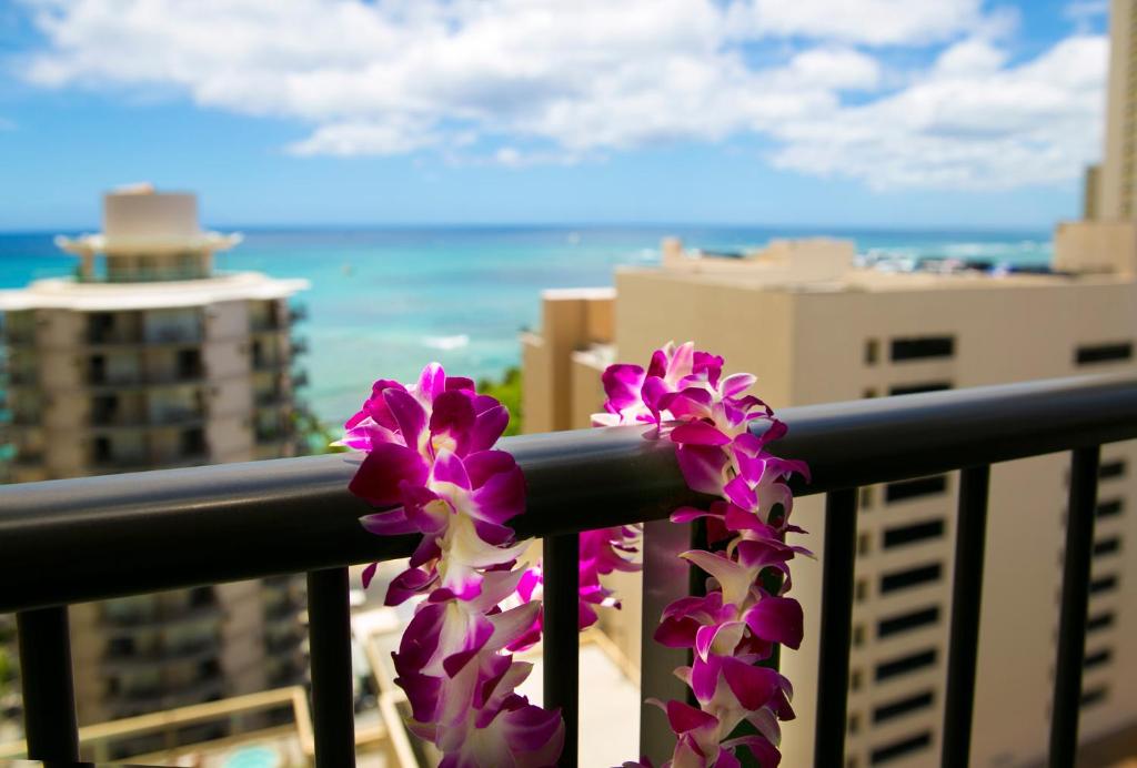 Waikiki Resort Hotel Photo 3