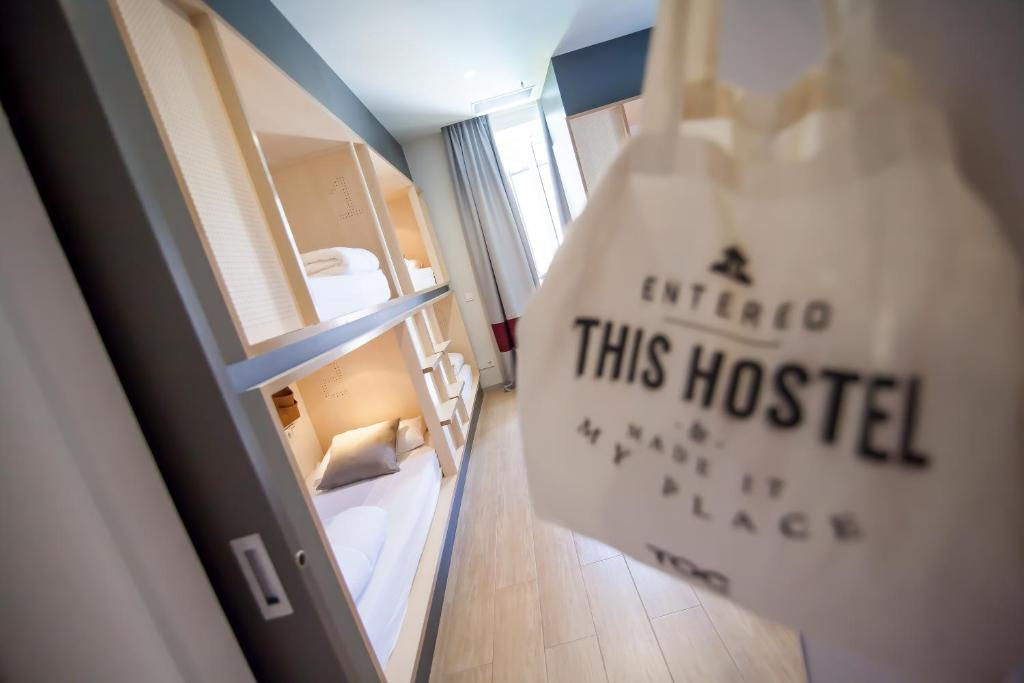 Hotel Room 5