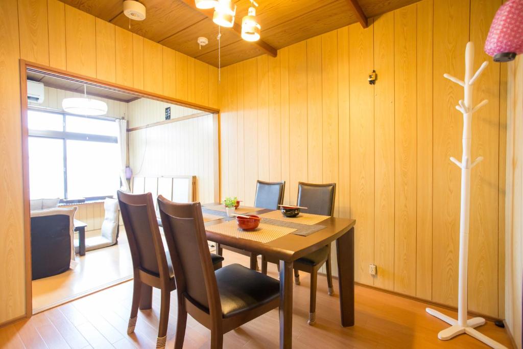 Aoi-Riverside Old Townhouse