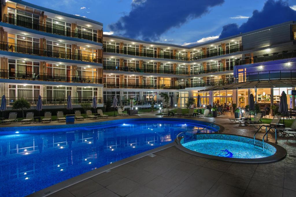 Hotel Miramar - Half Board — Hotel in Sozopol