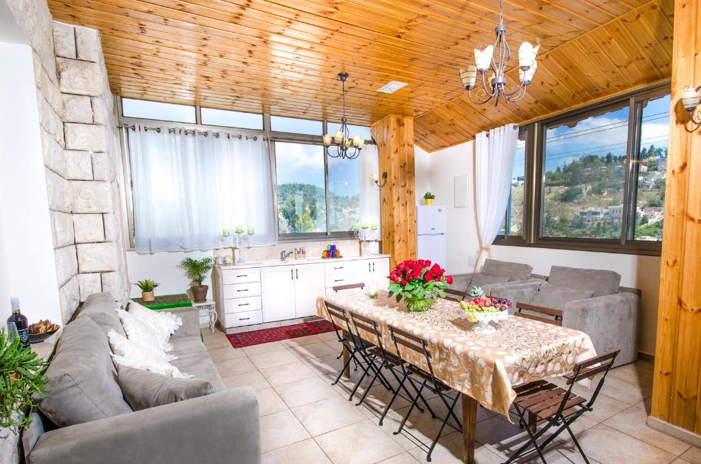 The Spirit Of Tzfat Villa — Hotel in Safed