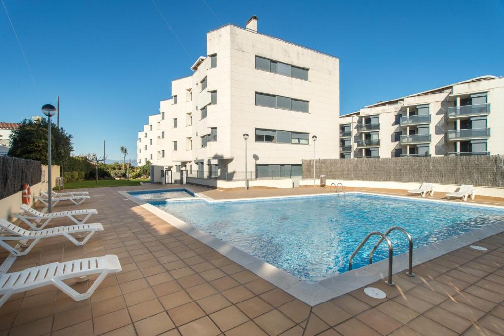 Costabravaforrent Balco 2 - 1