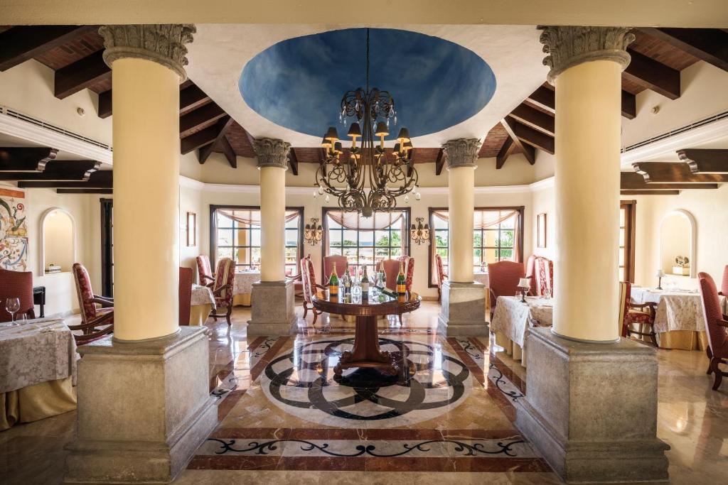 Royal Hideaway Playacar - Adults only - All Inclusive - Dining image